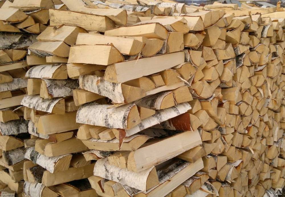 Советы по использованию и выбору дров для владельцев частных домов и бань