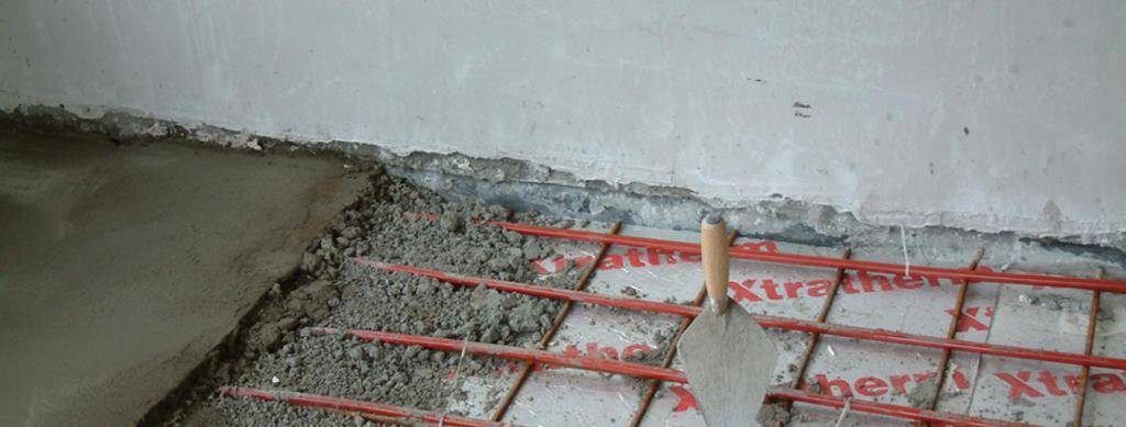 Монтаж водяного теплого пола в бетонной стяжке