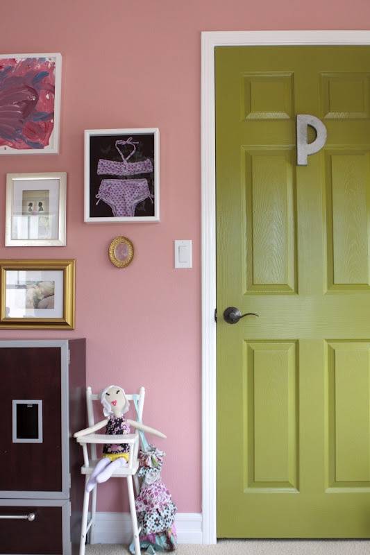 Покраска деревянных дверей: как покрасить дверь правильно своими руками