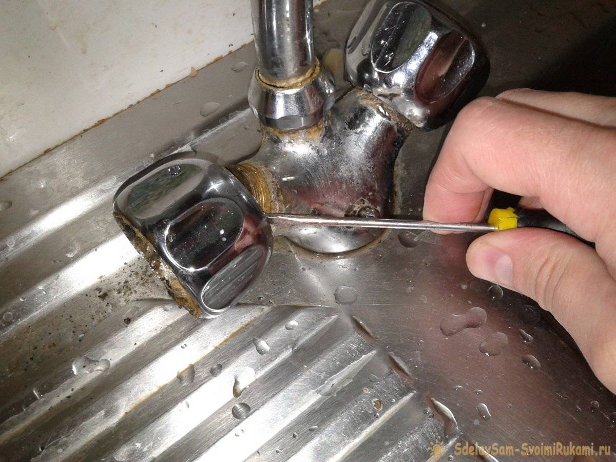 Течет кран в кулере — как починить, поменять и отремонтировать капающий кран