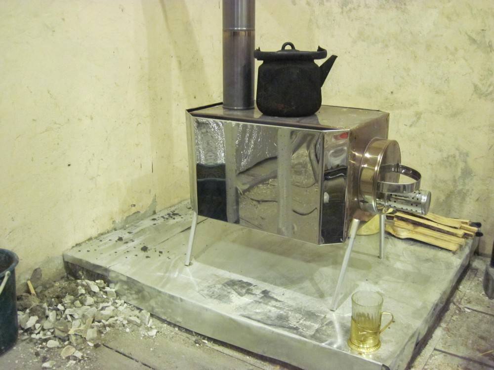 Русская печь с лежанкой: схема кладки печки с плитой, конструкция с камином, лежаком, устройство