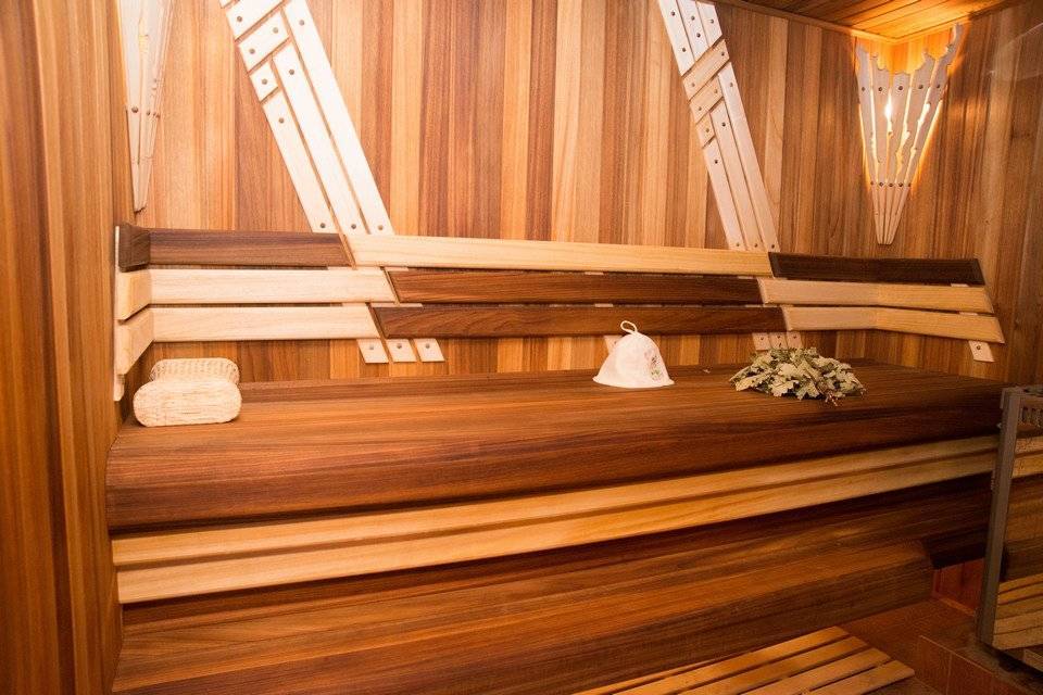 Чем обшить парилку в бане – как правильно выбрать древесину