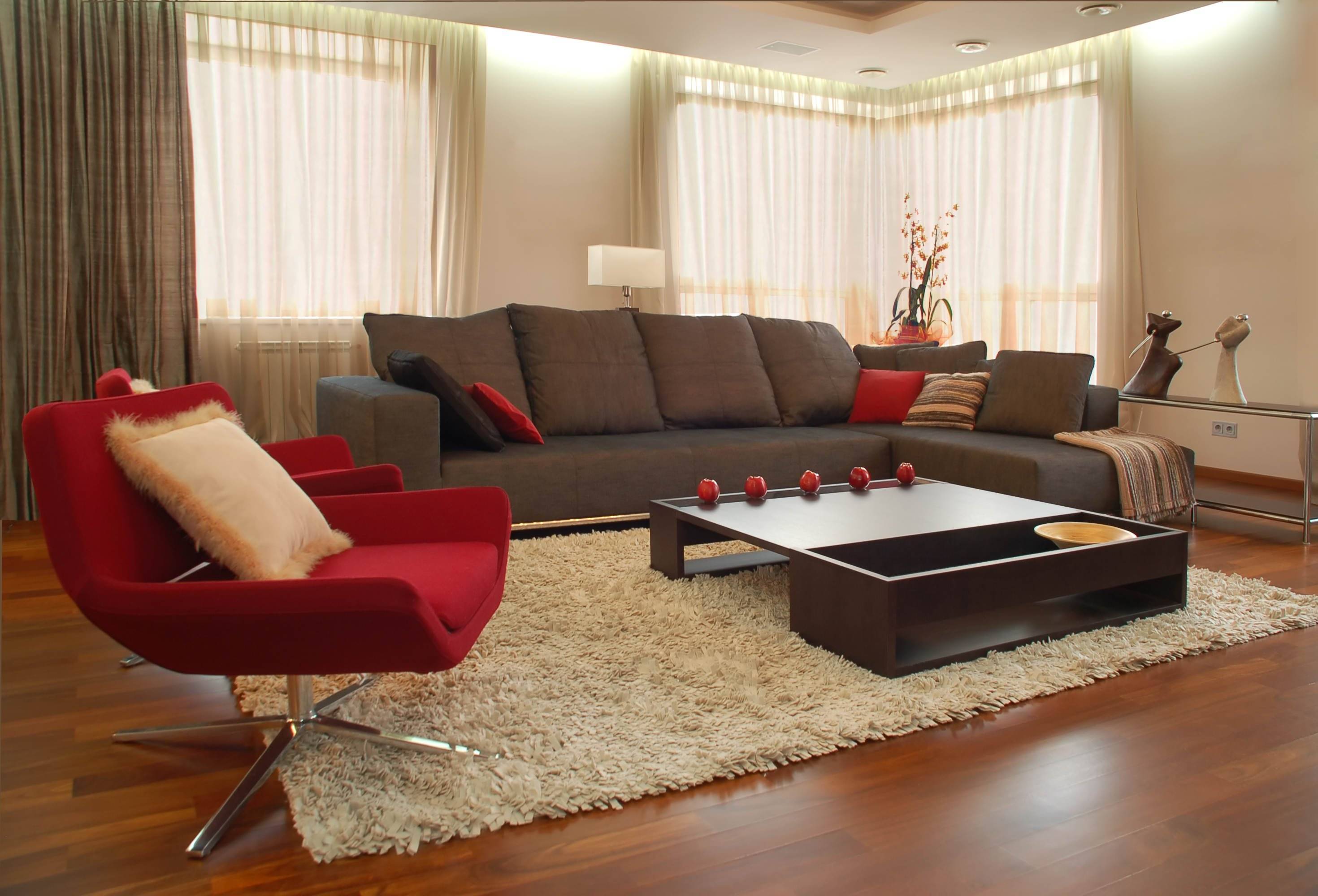Коричневый диван: 155 фото лучших решений применения для создания уюта
