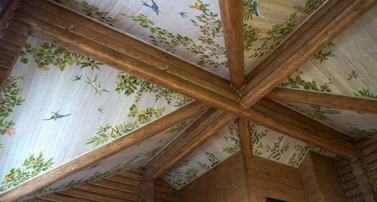 Отделка деревянных потолков, как создать лучший интерьер