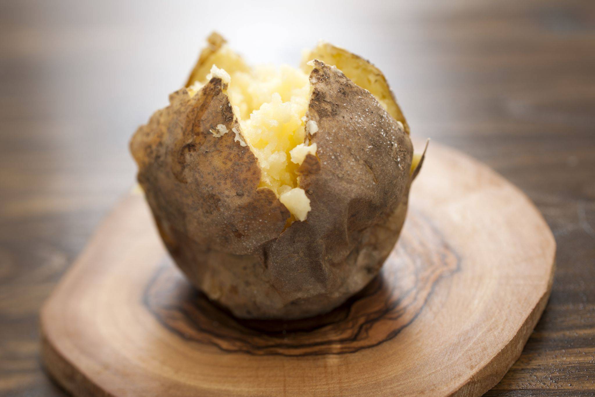 7 самых больших ошибок, которые допускают хозяйки при запекании картофеля