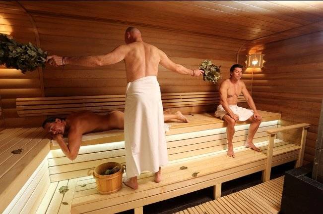 Чем отличается русская баня от финской сауны?