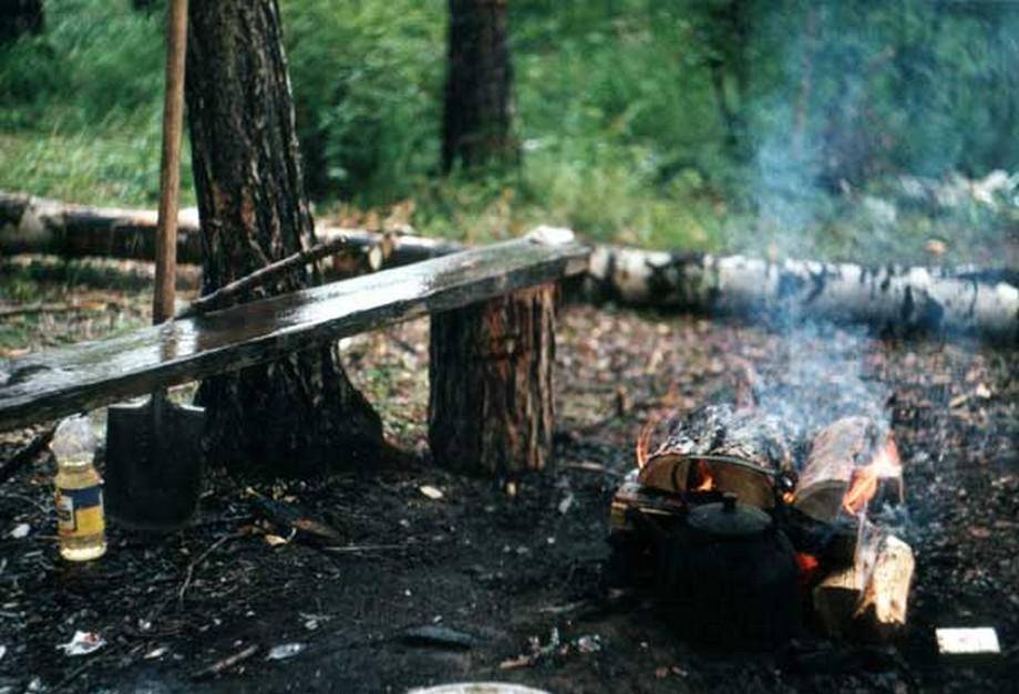 Как разжечь костер в лесу • мега рыбак