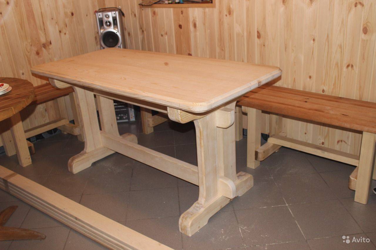столы для отдыха из дерева