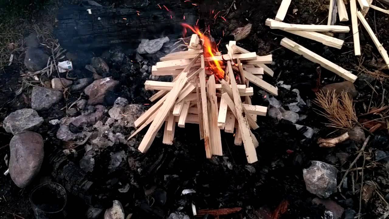 Как разжечь костер: место для костра и способы разведения огня.