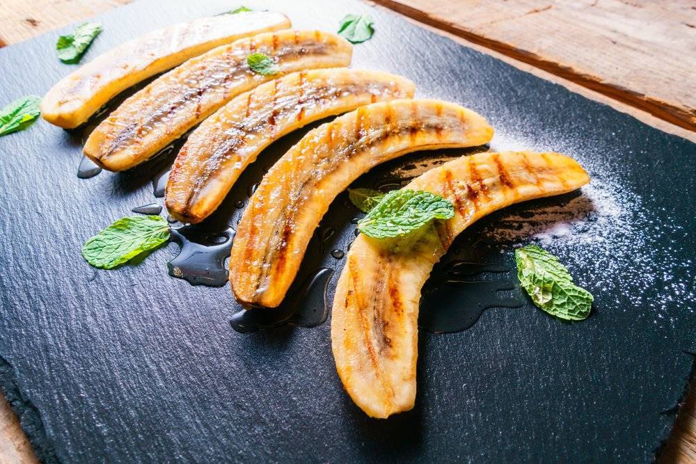 Жареные бананы - как приготовить десерт по вкусным рецептам с фото на сливочном масле