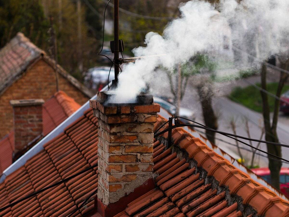 Новая система контроля воздуха определит, куда идет дым из заводской трубы - парламентская газета