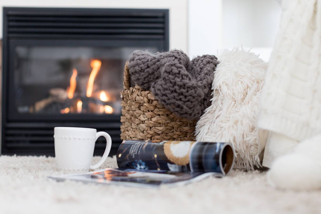 Зимние ароматы: как создать уют в доме с помощью эфирных масел
