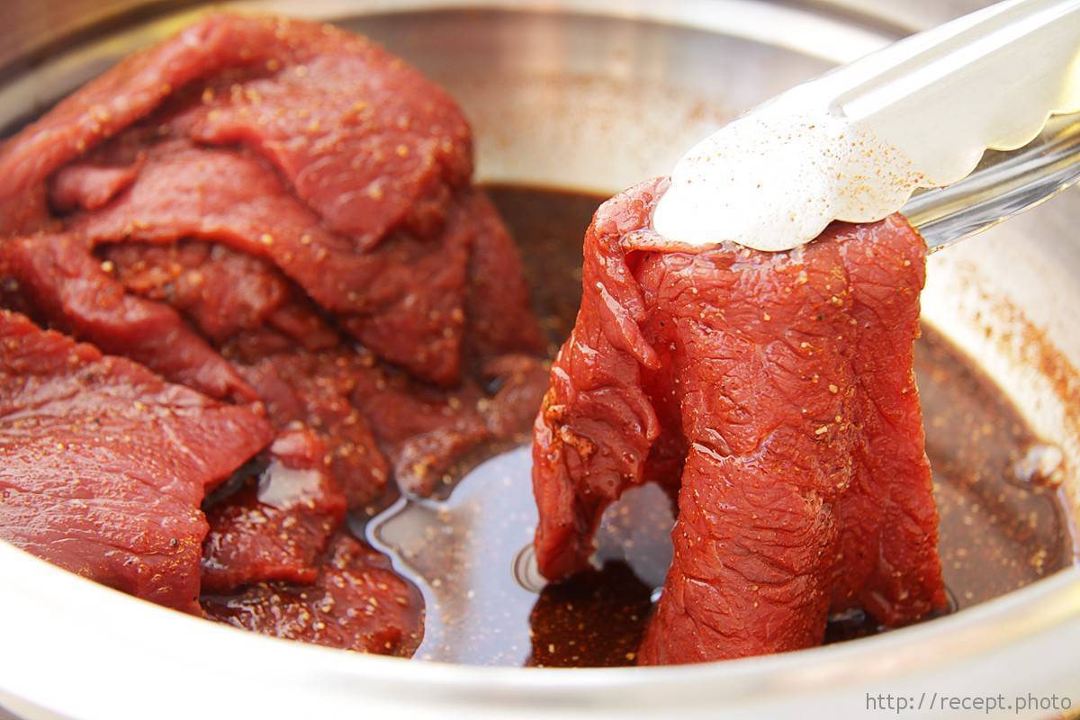Как сделать жесткое мясо мягким и вкусным - полезные советы