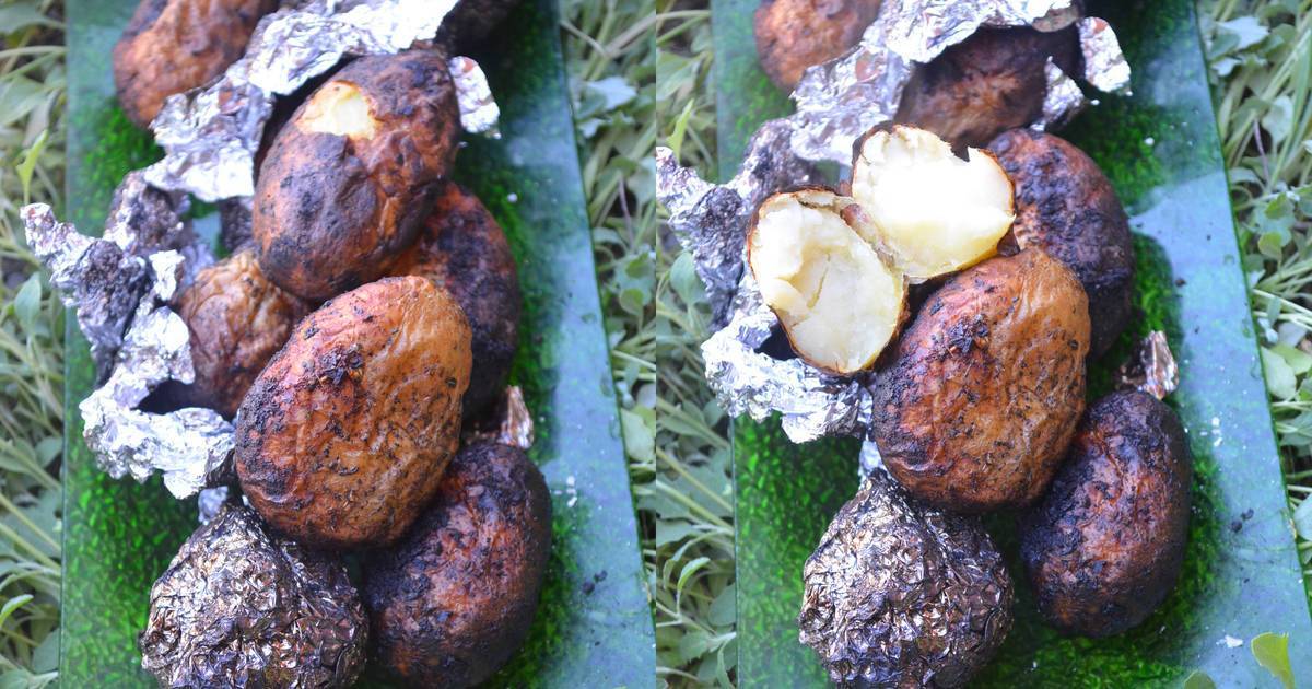 Картошка на мангале - 8 рецептов приготовления на шампурах, решетке с пошаговыми фото