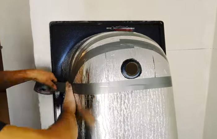 Шумоизоляция стальной ванны своими руками — видео инструкция и фото