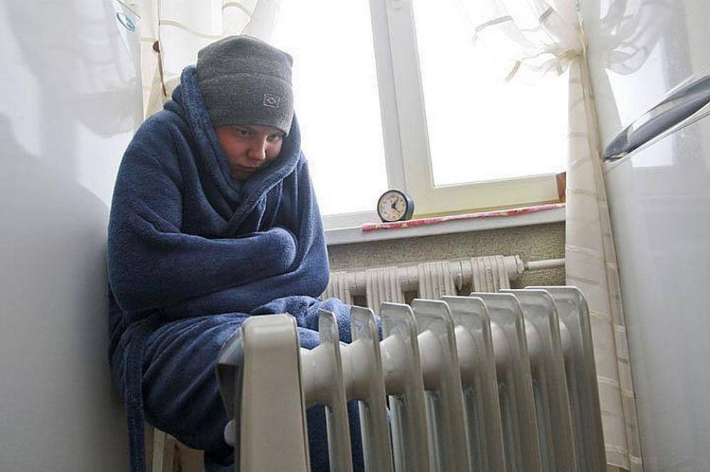 Когда радиаторы горячие, а в квартире холодно: варианты решений