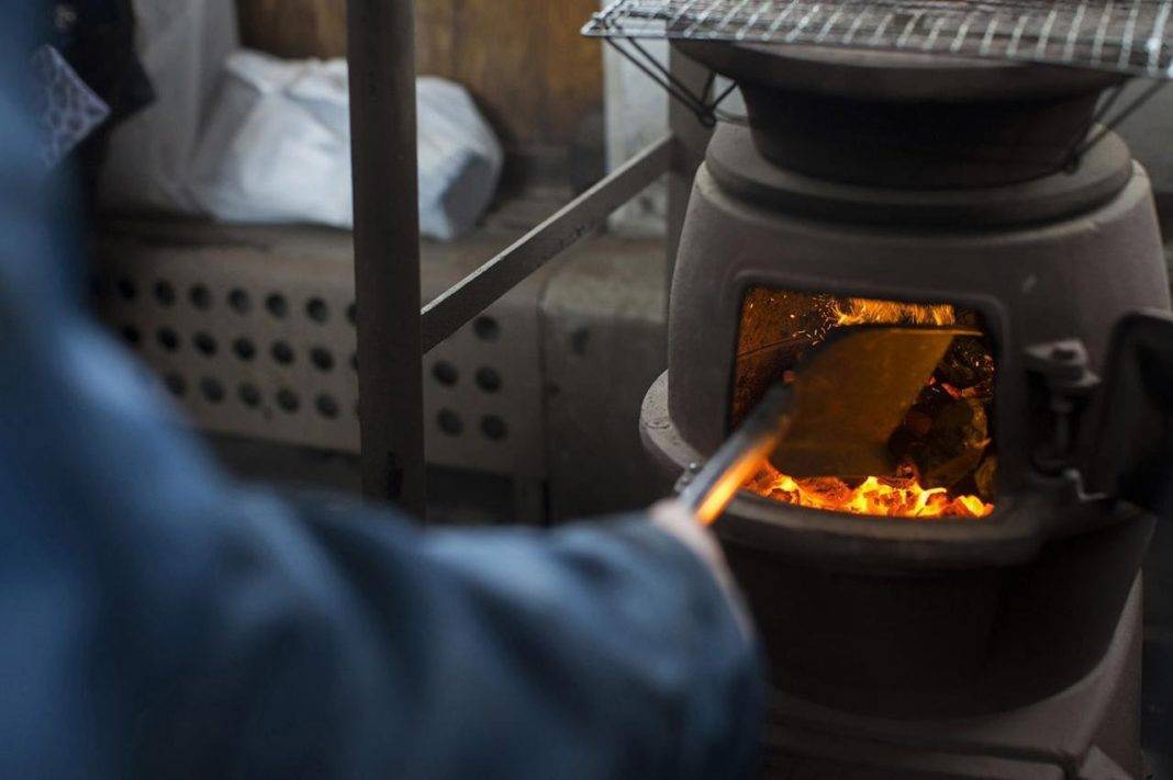 Огонь, вода и резиновая трубка: изобретение для повышения эффективности угольных печей