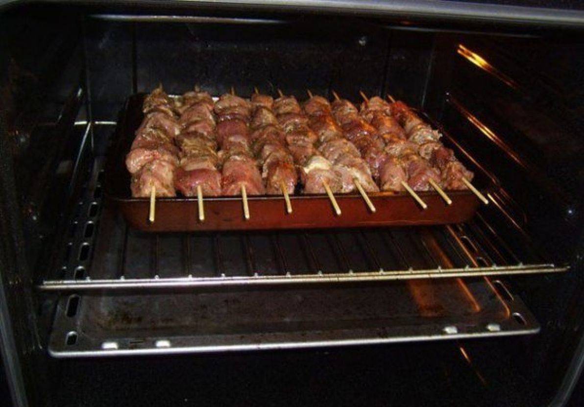 Шашлык из свинины в духовке – 8 вкусных фото рецептов сочного, ароматного мяса