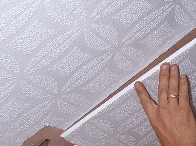 Монтаж потолочной плитки: особенности укладки