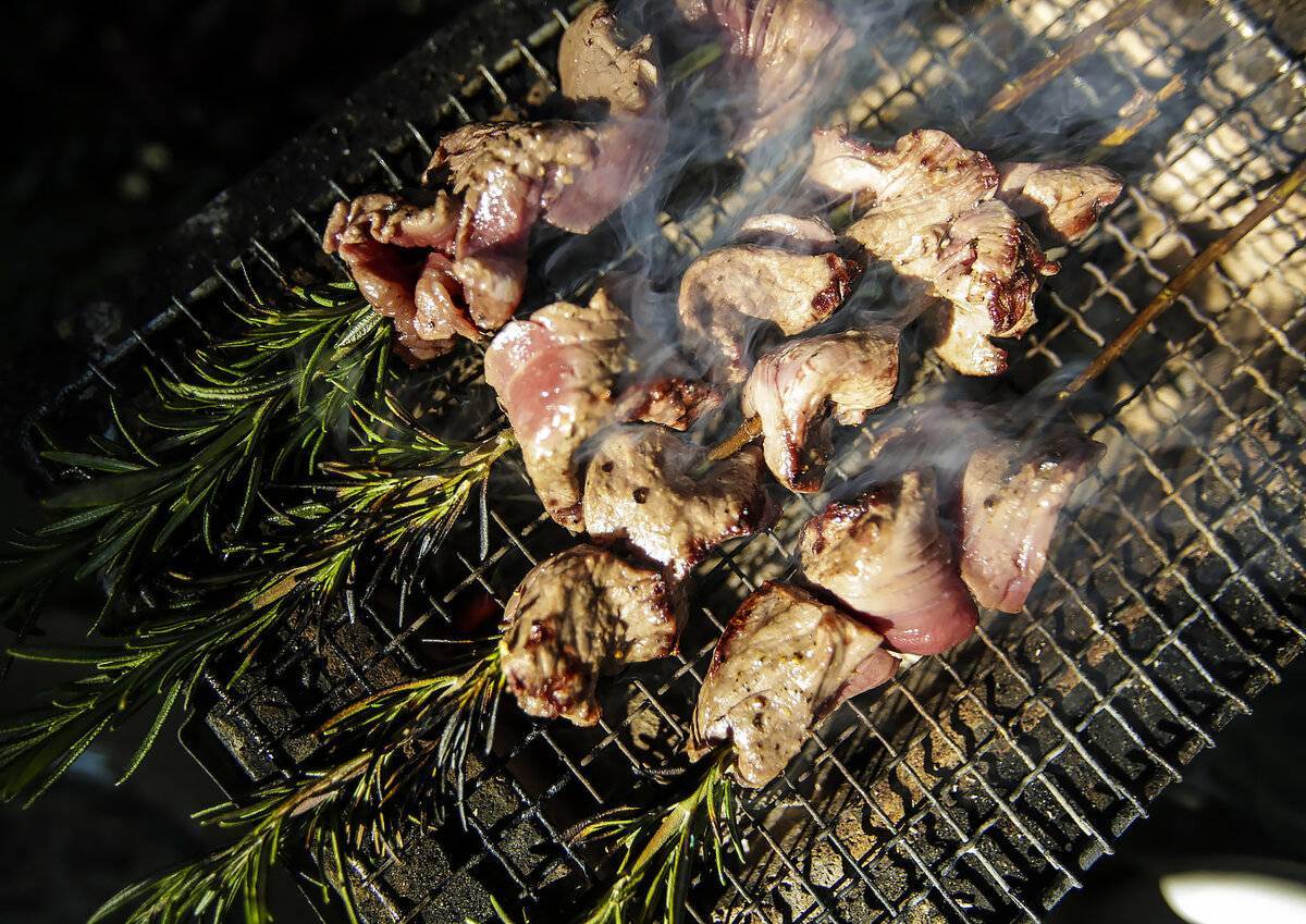 Маринад для шашлыка из свинины — 17 рецептов, чтобы мясо было мягким и сочным