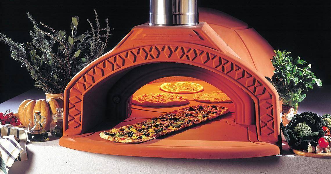 Итальянская печь для пиццы на дровах – полное руководство
