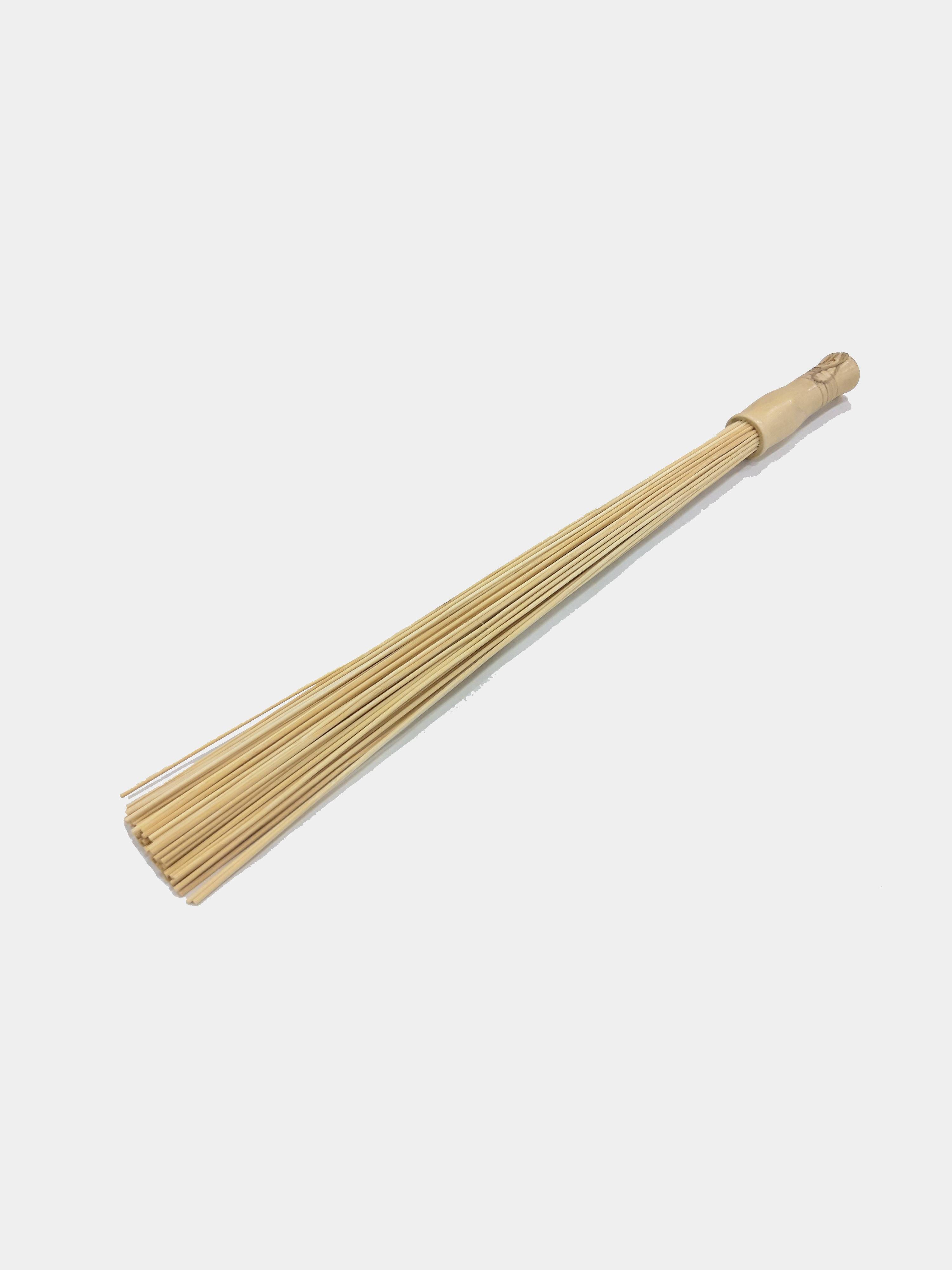 Массаж веником из бамбука