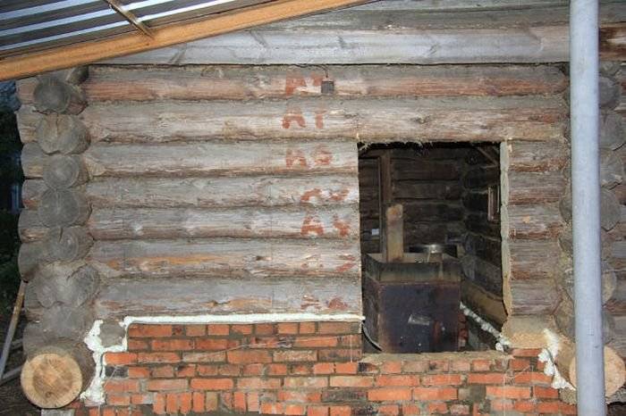 Как сделать бюджетную сауну на даче — переделка старого домика своими руками