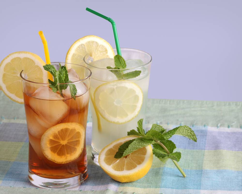 15 летних напитков, быстро утоляющих жажду — а вы что пьете в жару?