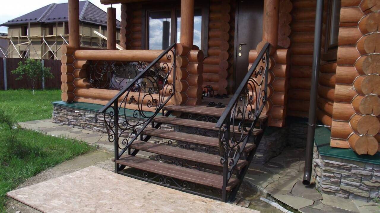 Красивые кованые перила - строим лестницу в частном доме