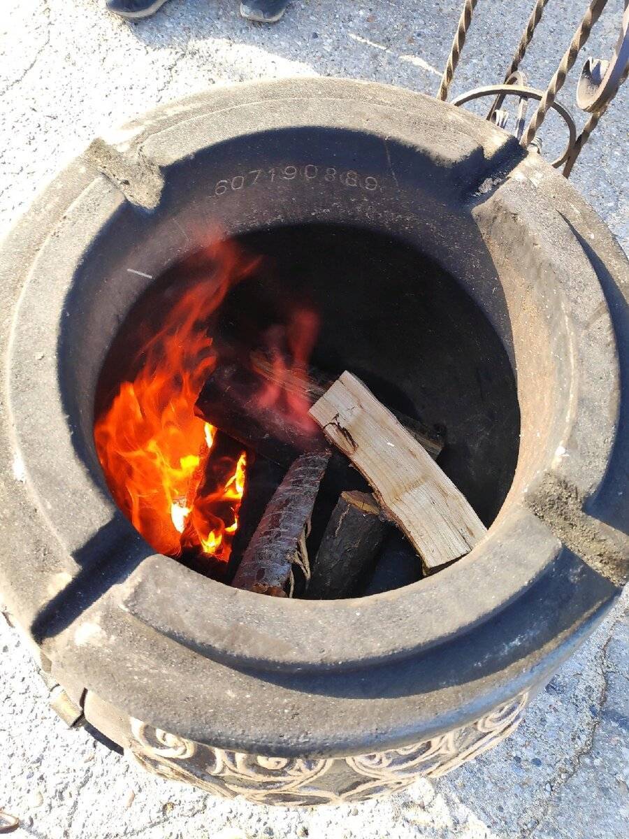 Как пользоваться тандыром: принцип работы, как разжигать дровами первый раз, какая температура должна быть, чем правильно топить