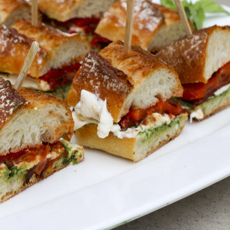 Вкусные и простые бутерброды на пикник: рецепты с фото