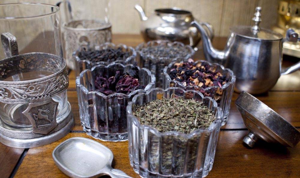 Что лучше пить в бане: рецепты чая, особенности приготовления и отзывы